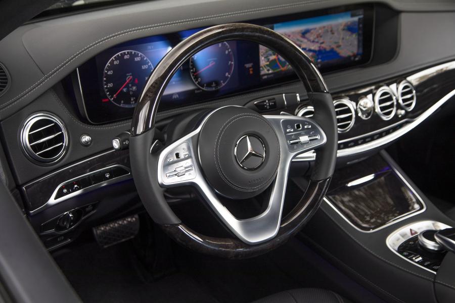 Панель приборов Mercedes-Benz S450 Lang 4Matic (V222) 2017 года  (NA) (фото 20 из 22)